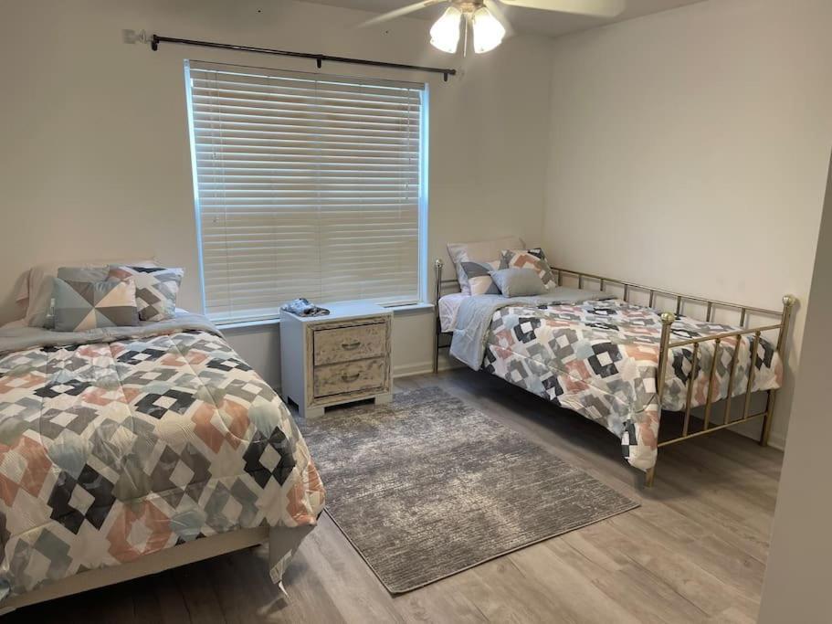 Вілла Adorable 3Br/2Ba W/ Garage 2Min Walk Ecu Health Грінвілл Екстер'єр фото